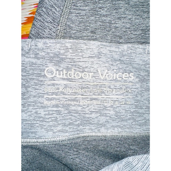***SOLD***✨Outdoor Voices✨ ☆ Leggings ☆ - Picture 4 of 6